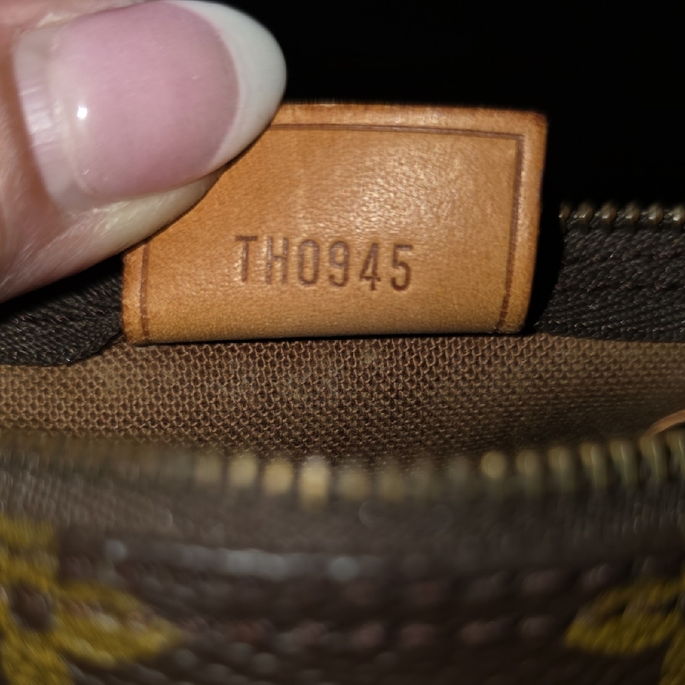 Nano Speedy Louis Vuitton Monogram Mini Bag - Picture 12 of 15